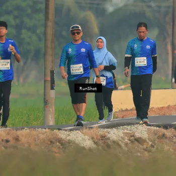 Runner Photo 5933253