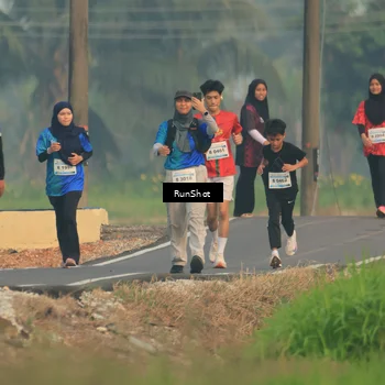 Runner Photo 5933270