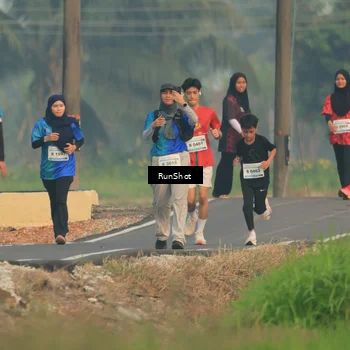 Runner Photo 5933271