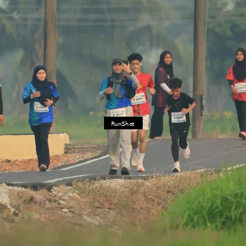Runner Photo 5933272
