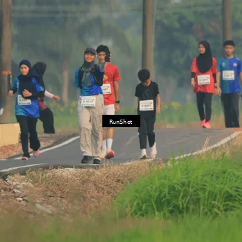 Runner Photo 5933273