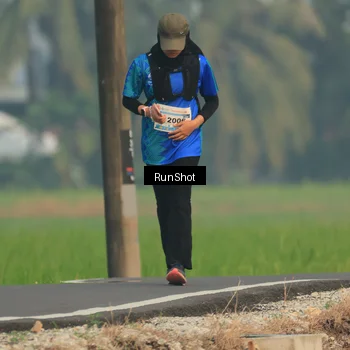 Runner Photo 5933285