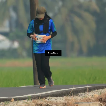 Runner Photo 5933315