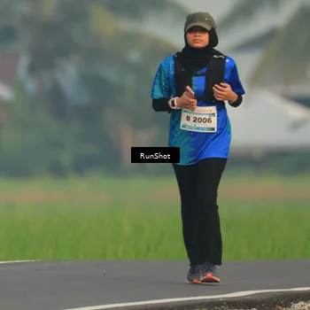 Runner Photo 5933343