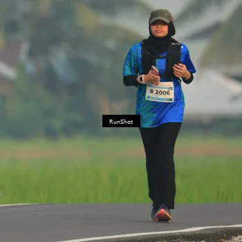 Runner Photo 5933344