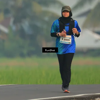 Runner Photo 5933346