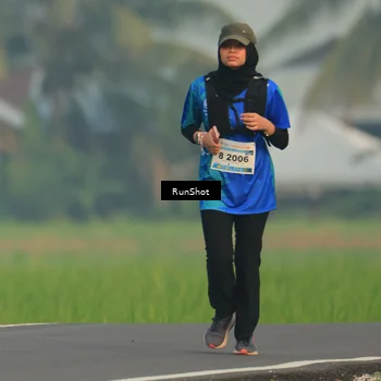 Runner Photo 5933350