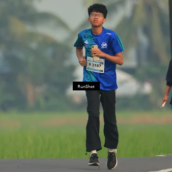 Runner Photo 5933377