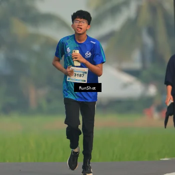 Runner Photo 5933399