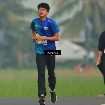 Runner Photo 5933404