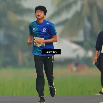 Runner Photo 5933407