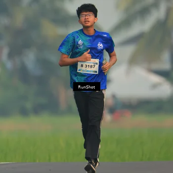 Runner Photo 5933415