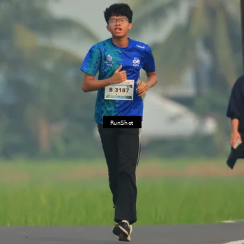 Runner Photo 5933420