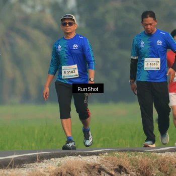 Runner Photo 5933499