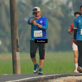 Runner Photo 5933504