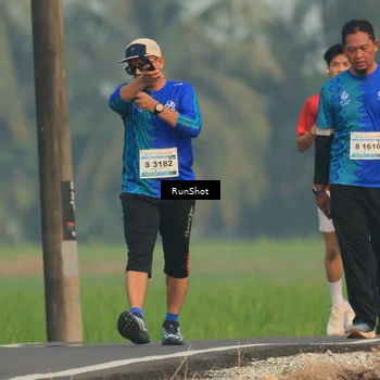 Runner Photo 5933505
