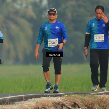 Runner Photo 5933507