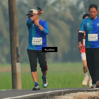Runner Photo 5933515
