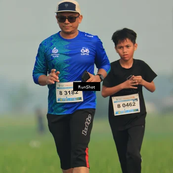 Runner Photo 5933611