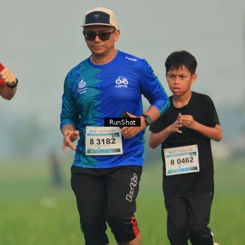 Runner Photo 5933612