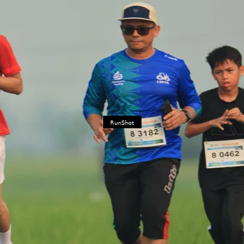 Runner Photo 5933616