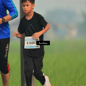 Runner Photo 5933691