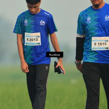Runner Photo 5933694