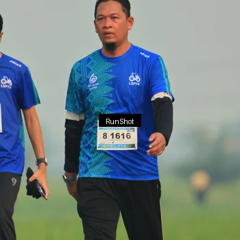Runner Photo 5933705