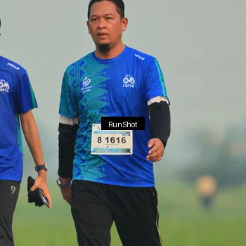 Runner Photo 5933707
