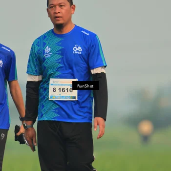 Runner Photo 5933712
