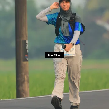 Runner Photo 5933787