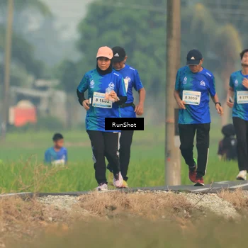 Runner Photo 5933975