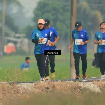 Runner Photo 5933984