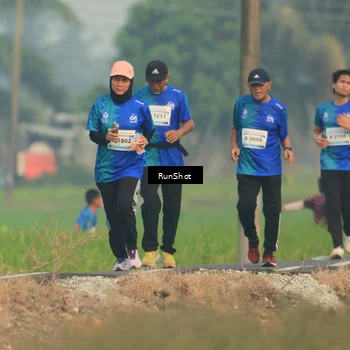 Runner Photo 5934001