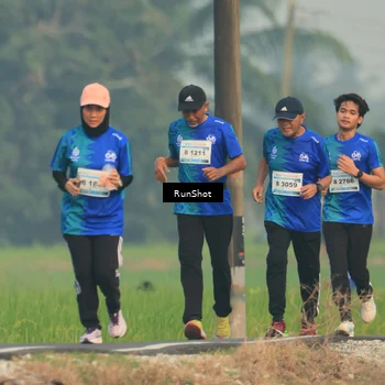Runner Photo 5934075