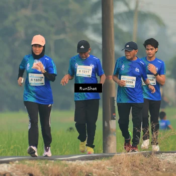 Runner Photo 5934090