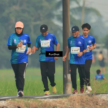Runner Photo 5934101