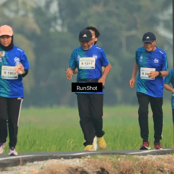 Runner Photo 5934112