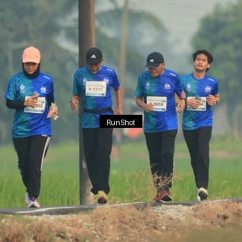 Runner Photo 5934114