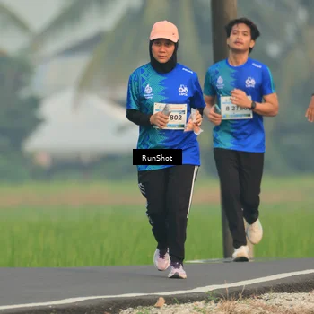 Runner Photo 5934135