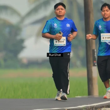 Runner Photo 5934387