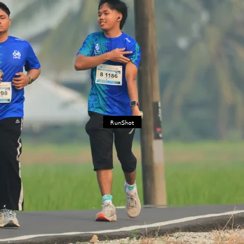Runner Photo 5934414