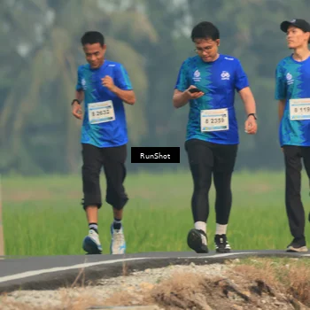 Runner Photo 5934455