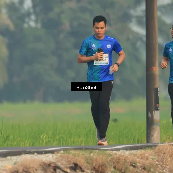 Runner Photo 5934502