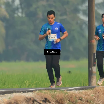 Runner Photo 5934517
