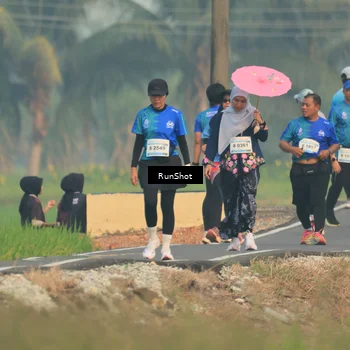 Runner Photo 5934624