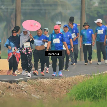 Runner Photo 5934649