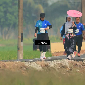 Runner Photo 5934657