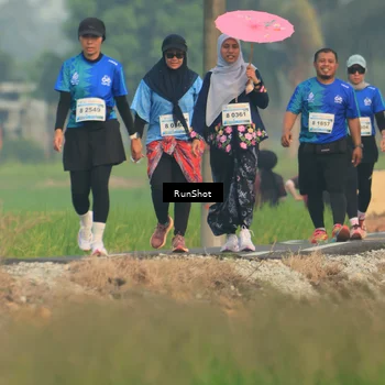 Runner Photo 5934745