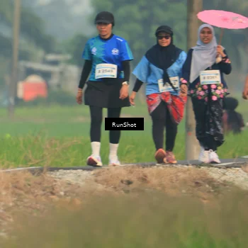 Runner Photo 5934751
